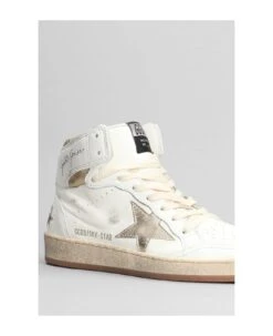 Golden Goose Sky Star Sneakers In White Leather -Urban Shoes World 0ac4b6097a4840c9da4d8a87af894661
