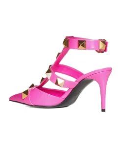 Valentino Garavani Garavani Roman Stud Leather Pumps -Urban Shoes World 1c4b8ff9da8cb709cd9652df32f840f1