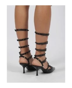 Valentino Garavani Rockstud Pointed Pumps -Urban Shoes World 1d2a42830c1556cb3c099fcec8e62a21