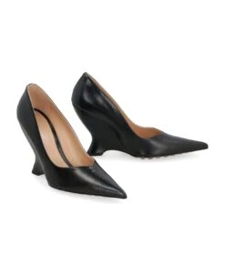 Bottega Veneta Punta Leather Pumps -Urban Shoes World 48981435c4d87a1f99566ff9738e7373