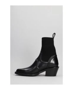 Chloé Nellie Low Heels Ankle Boots In Black Leather -Urban Shoes World 82f52e05202f75d35a5500f290b1e398