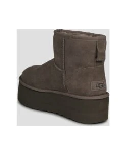 Ugg W Classic Mini Platform Boots -Urban Shoes World b0d43b22a47c831be729320c4e8a385d