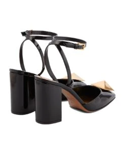 Valentino Garavani Garavani One Stud Patent Leather Pumps -Urban Shoes World b87bfd7dd5f1127f9f1eef013bcc08e1