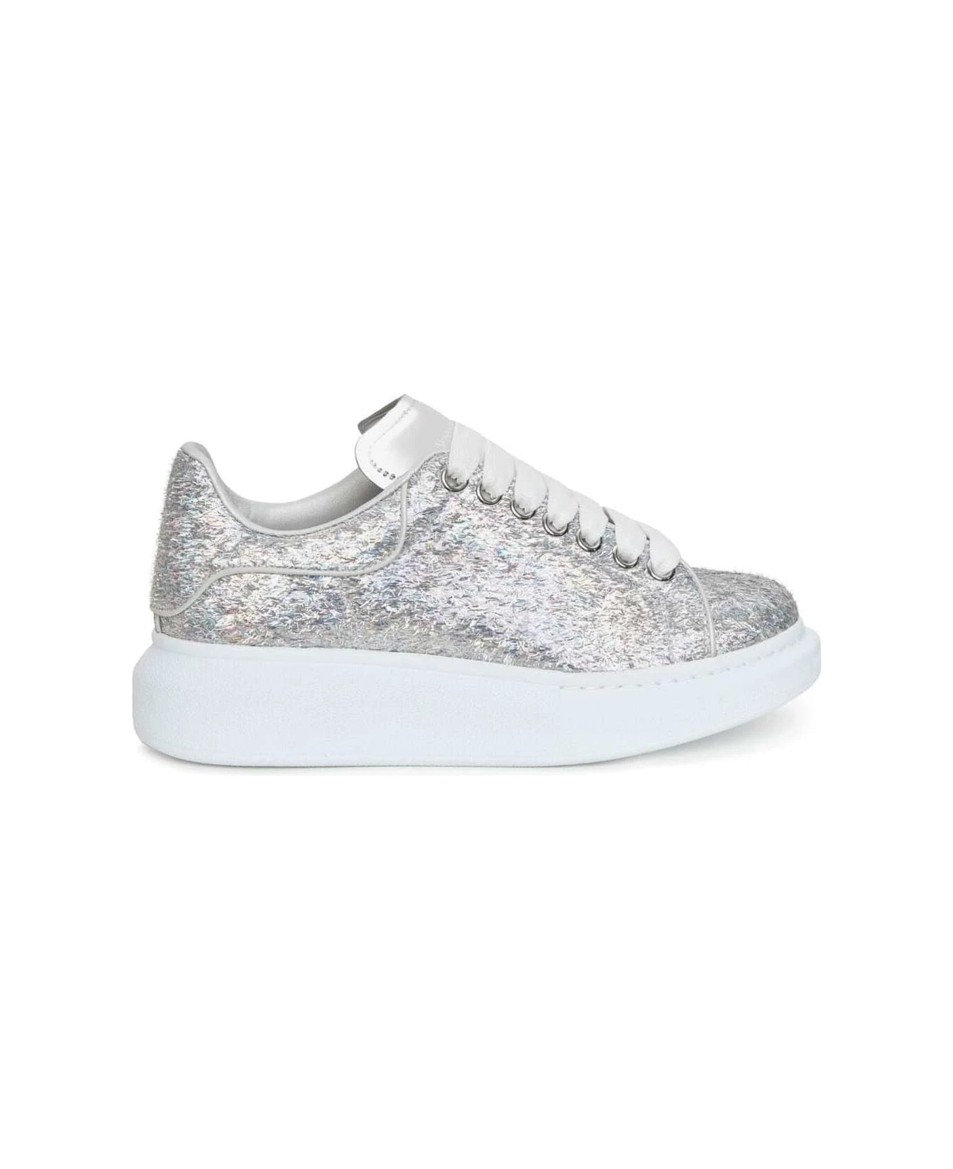 Alexander McQueen Silver Low Top Sneakers With All-over Glitters And Oversized Platform In Faux Leather Woman 1 Alexander McQueen Silver Low Top Sneakers With All-over Glitters And Oversized Platform In Faux Leather Woman