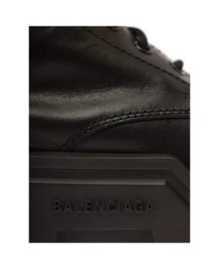 Balenciaga Stivali 'bulldozer' Con Logo Impresso E Suola Dentellata Chunky In Pelle Nera Donna 7 Balenciaga Stivali 'bulldozer' Con Logo Impresso E Suola Dentellata Chunky In Pelle Nera Donna -Urban Shoes World ccc30b80db9163bf826bbe879bdc6a4b