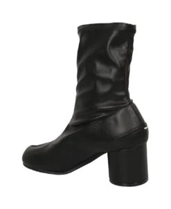 Maison Margiela Tabi Toe Pull-on Boots -Urban Shoes World d415185661c90f9c5864ec36f90b8ab8