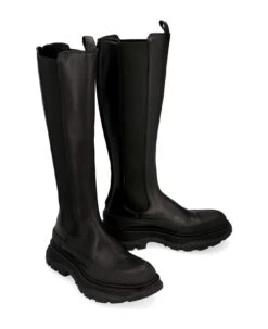 Alexander McQueen Tread Slick Knee-boots -Urban Shoes World d4ec446af10668977ce9d7d8d204c3ad