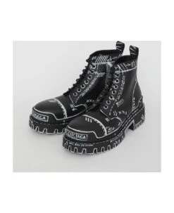 Balenciaga Strike Bootie L20 -Urban Shoes World e468c97d04ebcf351ee26a7966d7efce